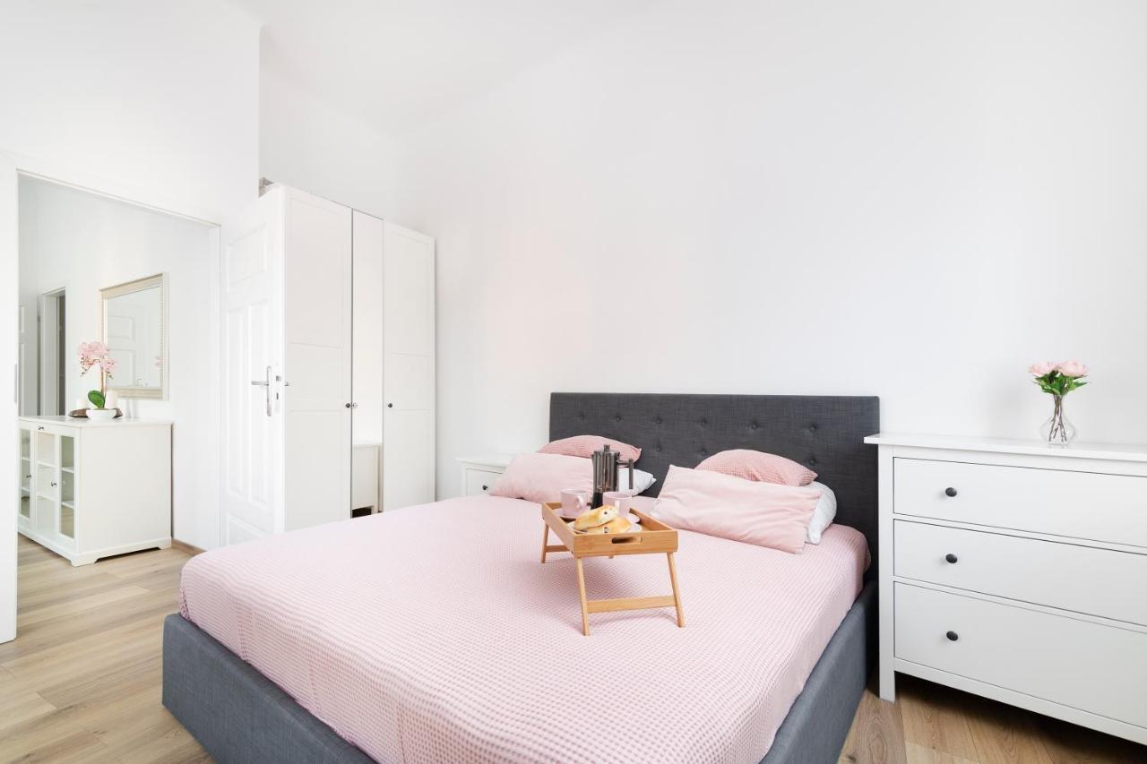 Easy Rent - Old Town Apartment